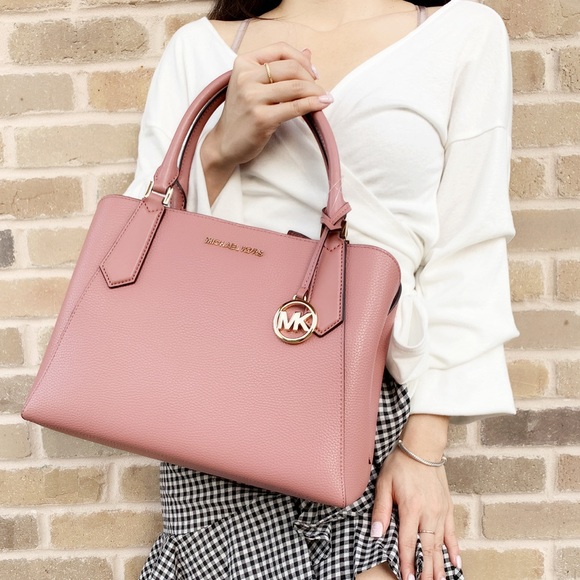Michael Kors Handbags - ‼️SALE‼️Michael kors large satchel rose pink